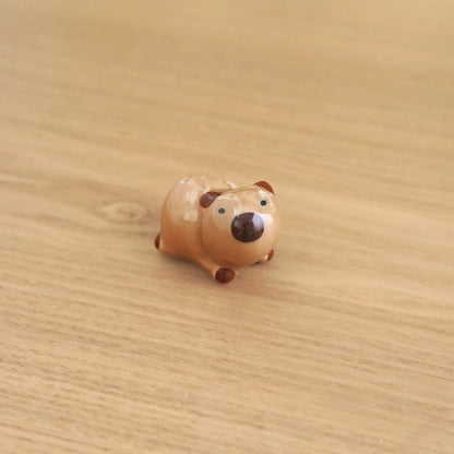 🦫 Capybara-Shaped Ceramic Utensil & Chopstick Rest
Bring a calm, cozy capybara vibe to your dining table or desk! 