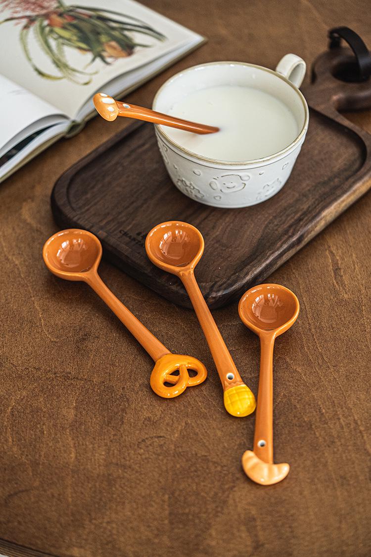 Ceramic Bread Spoon — ships from Toronto | ORAORA HOME