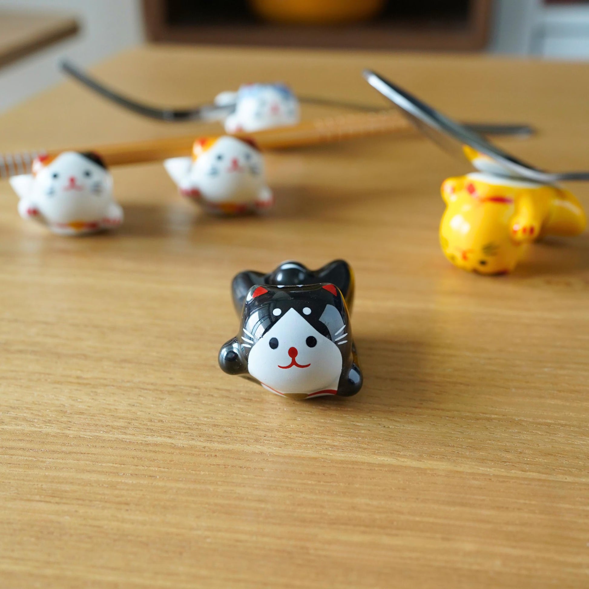 Cat Chopstick Rest 5 Standing — ships from Toronto | ORAORA HOME