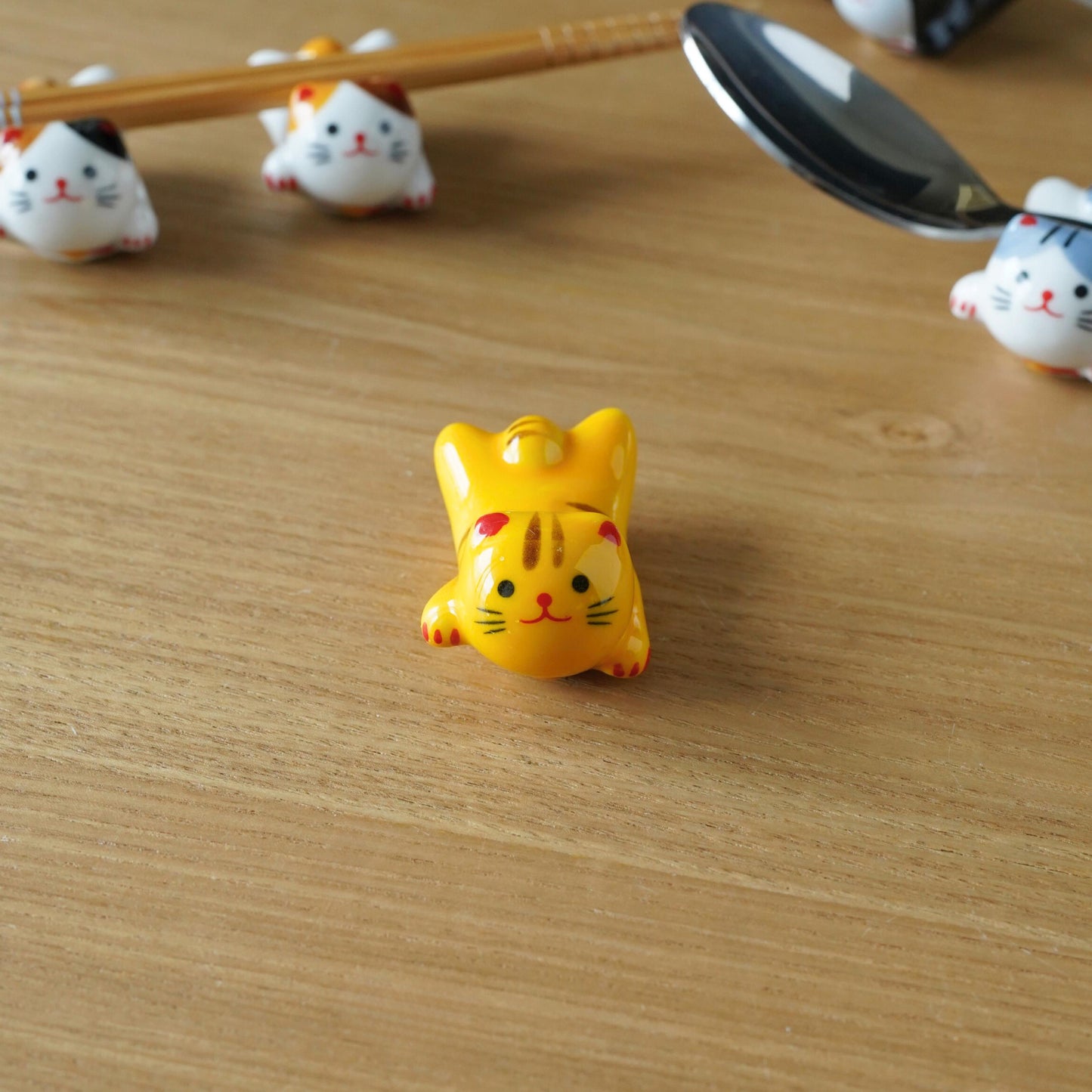 Cat Chopstick Rest 5 Standing — ceramic tableware | ORAORA HOME