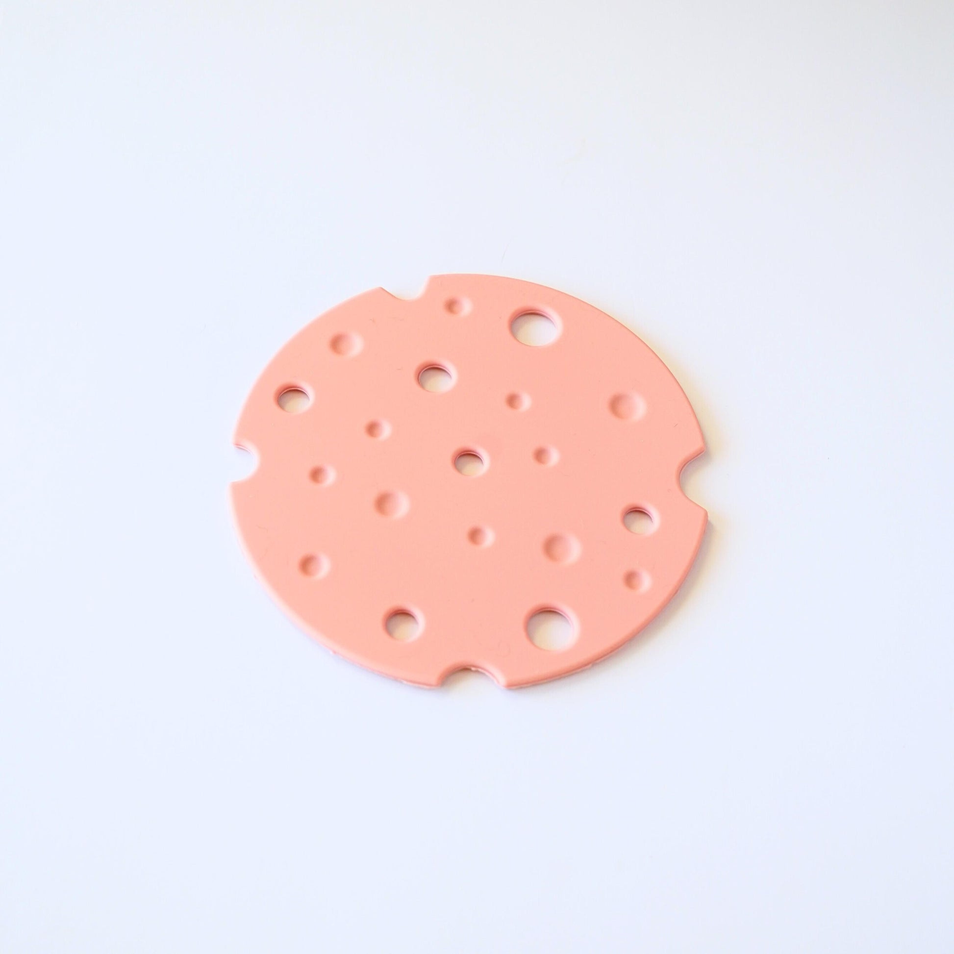 Silicone Waffle Cheese Trivet Set — lifestyle photo | ORAORA HOME