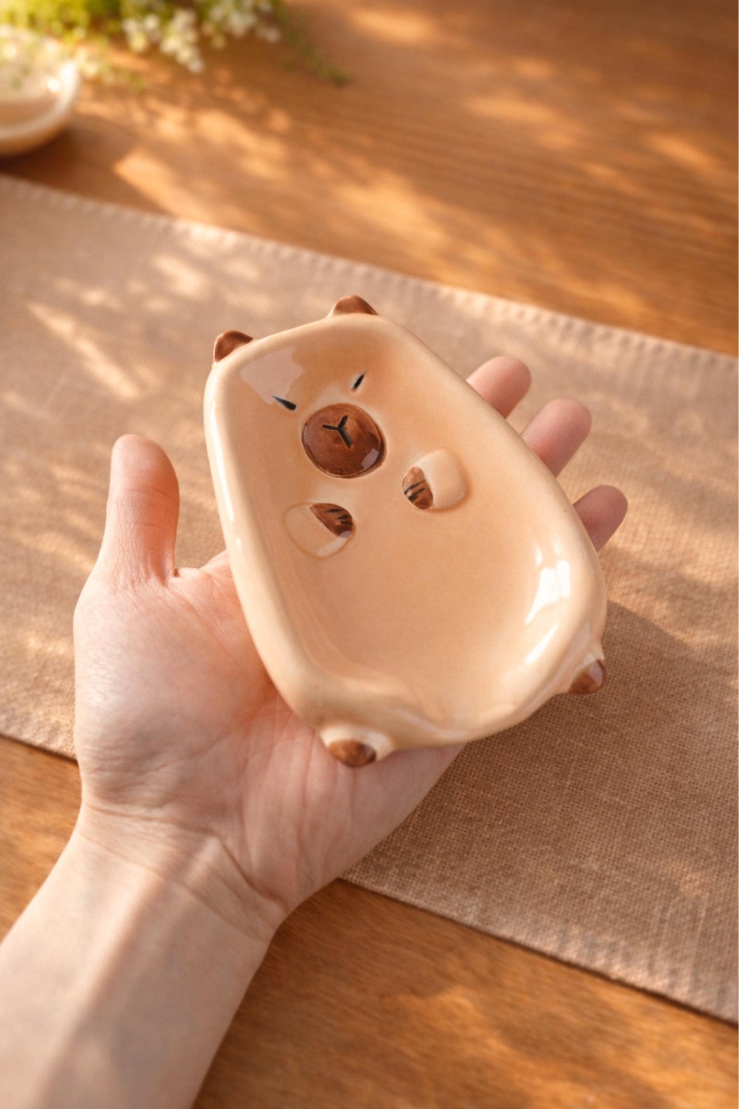 Capybara Soap Dish — kawaii ceramic gift | ORAORA HOME