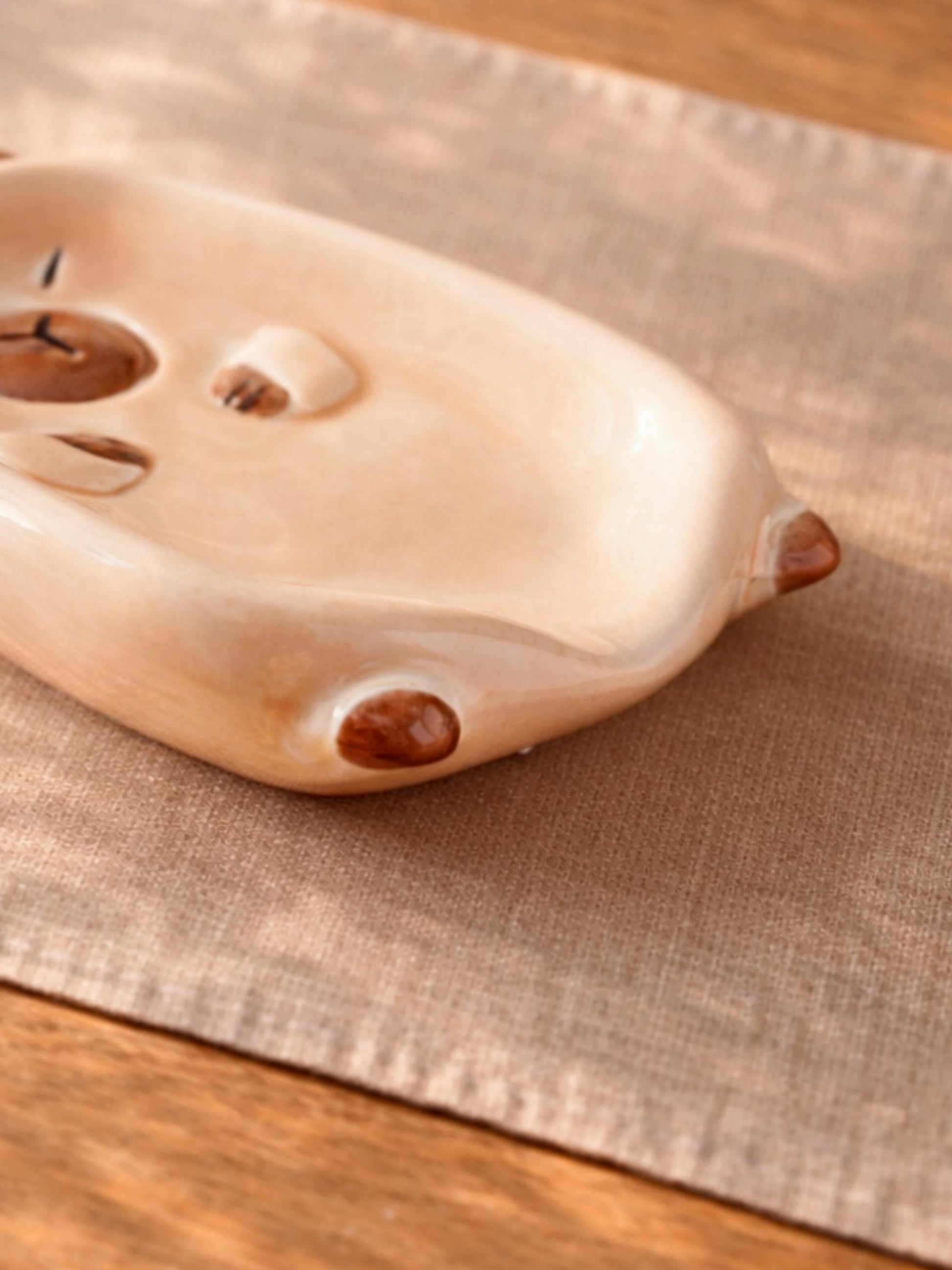 Capybara Soap Dish — detail view | ORAORA HOME