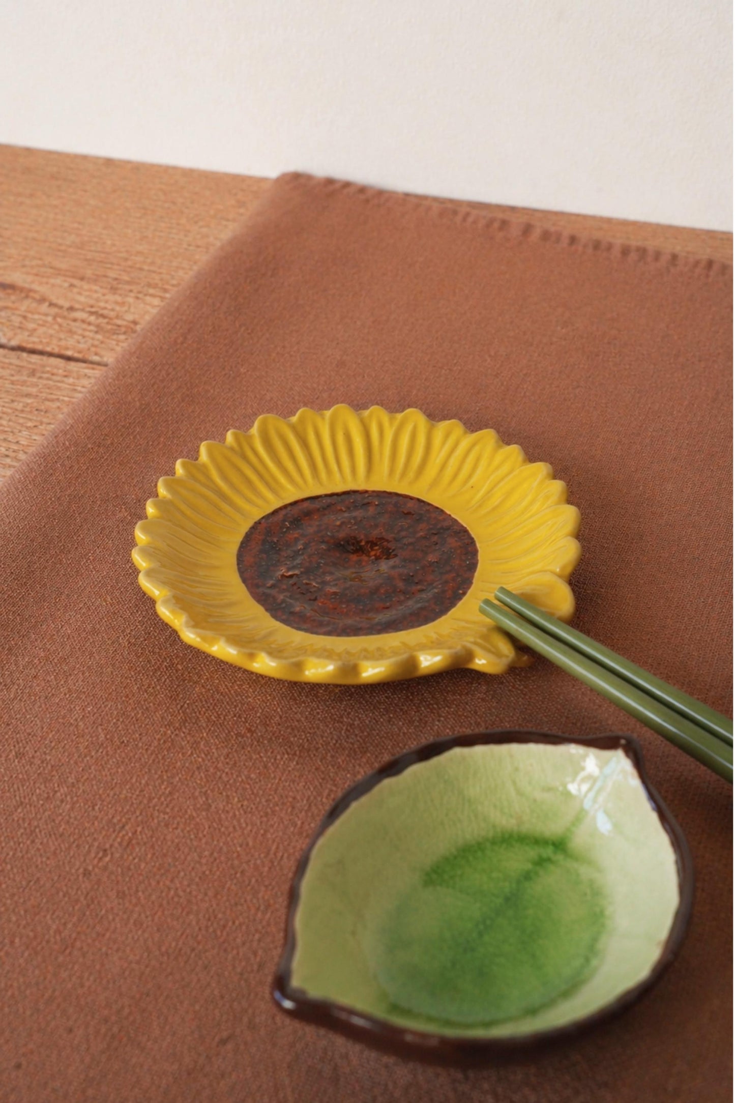 Sunflower Spoon Rest Set — detail view | ORAORA HOME